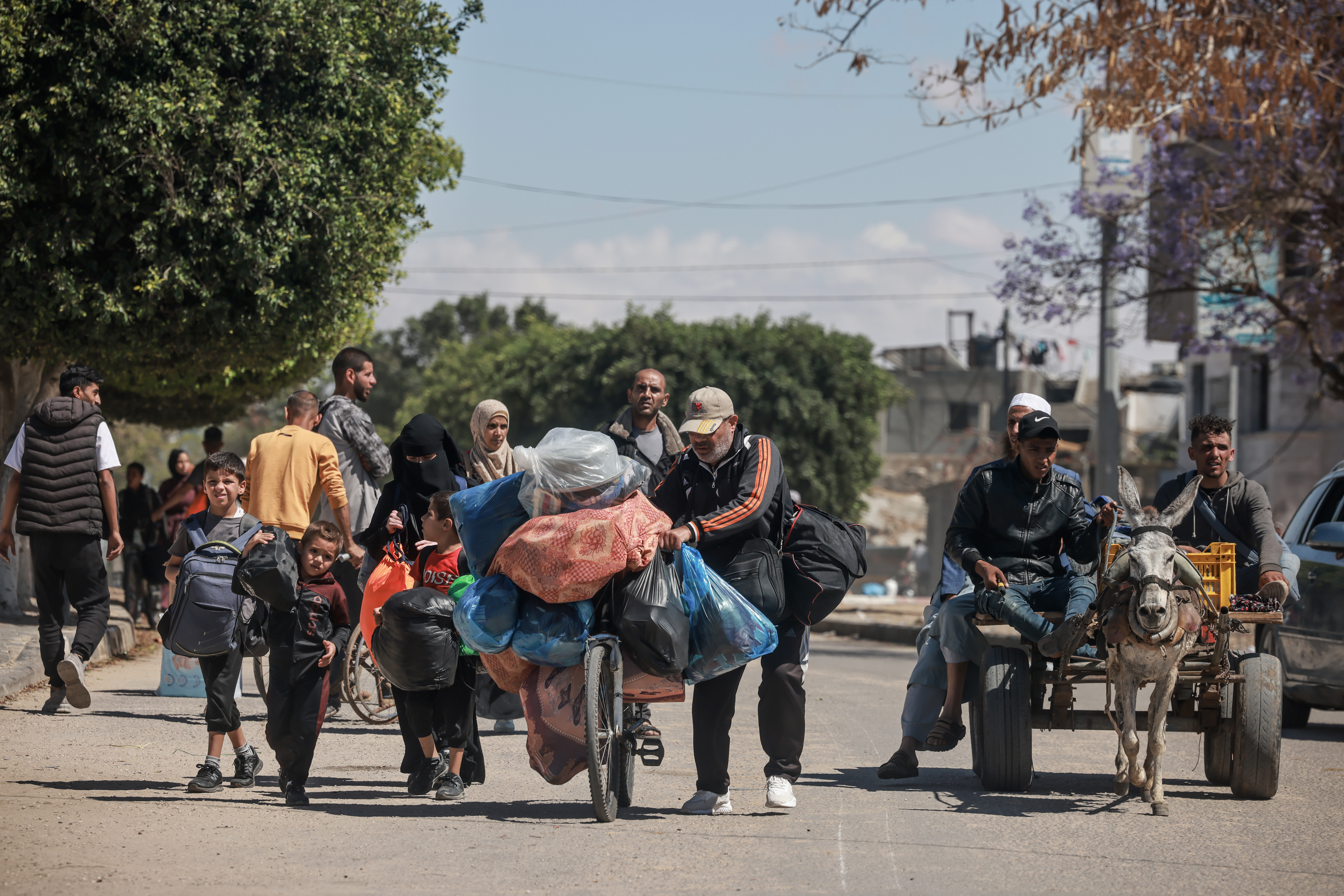 mensen vluchten uit Rafah