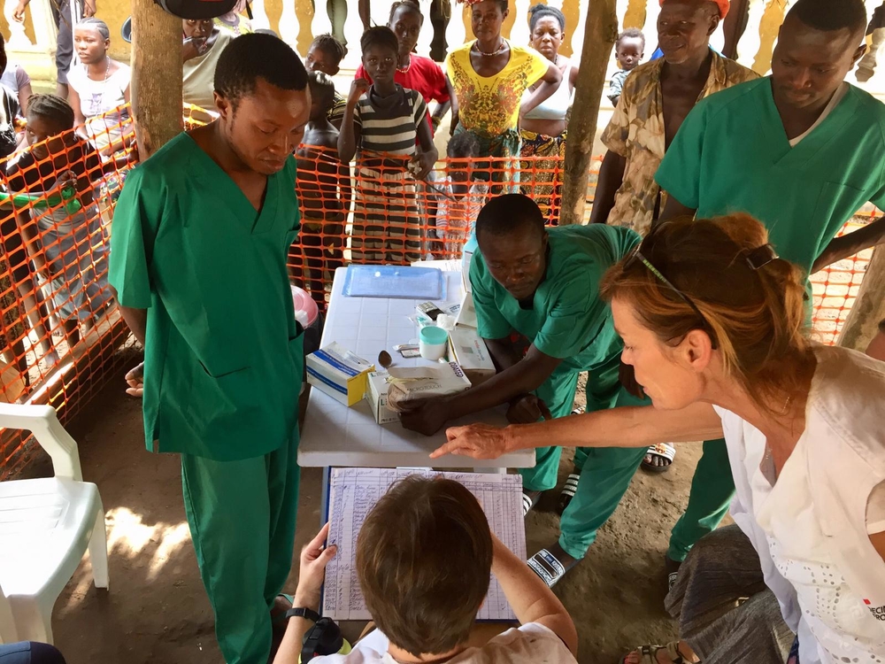 In Tonkolili zetten we in verschillende gezondheidscentra malariaprogramma's op. © Rhian Gastineau, oktober 2018