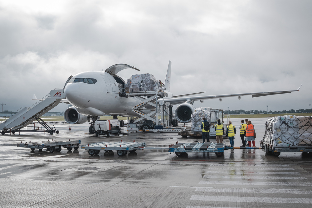 Ce vol charter transportant du matériel de secours pour les zones touchées en Haïti a décollé de Liège samedi. Julien Dewarichet, 21 août 2021.