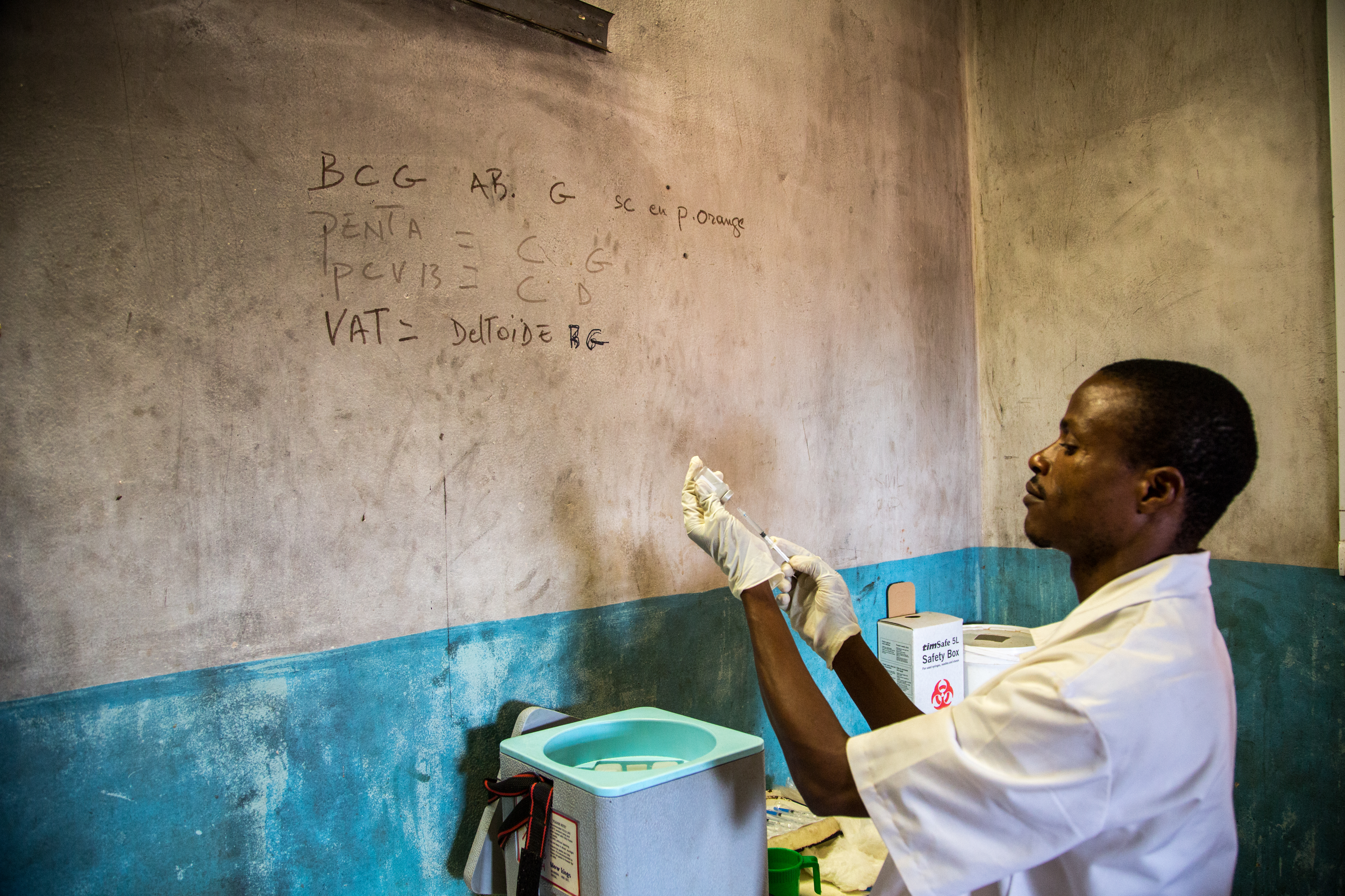 Une campagne de vaccination en République centrafricaine. L'objectif? Vacciner autant d'enfants que possible contre certaines des maladies les plus courantes.