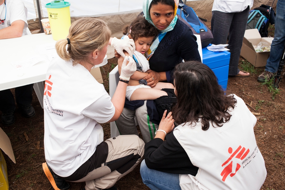 un intervention médicale de MSF dans le camp d'Idomeni au nord de la Grèce 