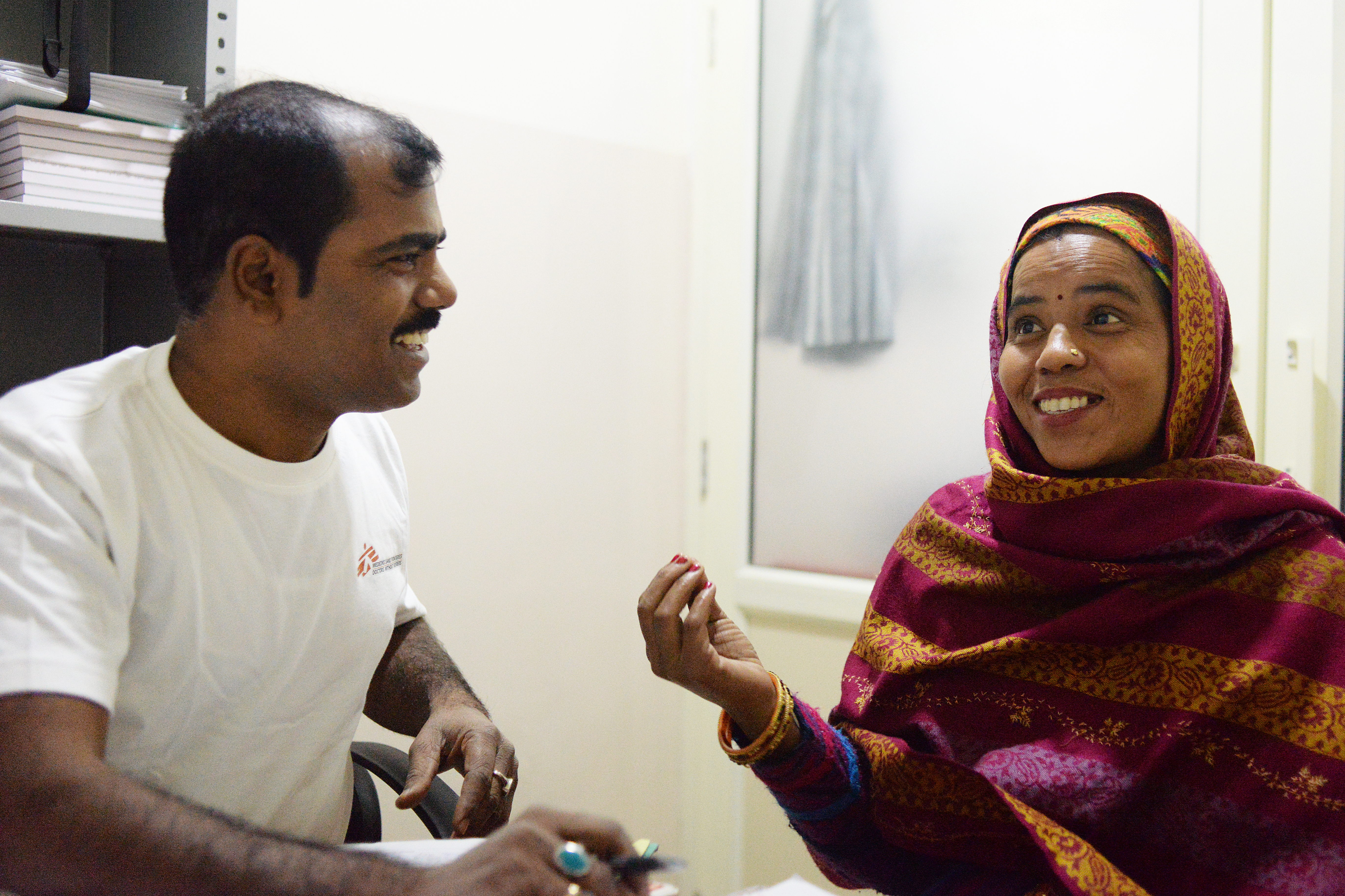 Geeta werd 8 weken lang behandeld voor hepatitis-c door onze teams in Meerut en kreeg net te horen dat ze genezen is verklaard. ​© Ravi Mishra, december 2017 