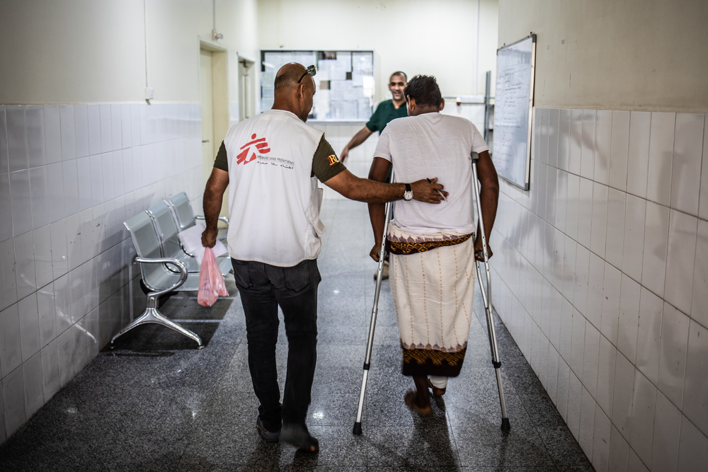 Een patiënt in het ziekenhuis van Aden. 