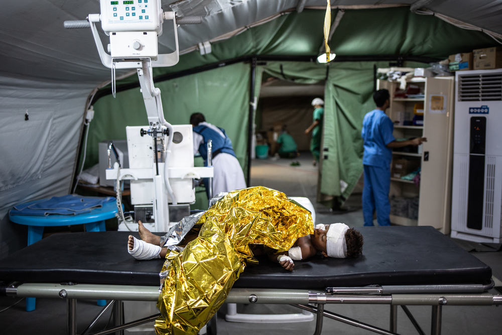 un enfant blessé par une mine antipersonnel