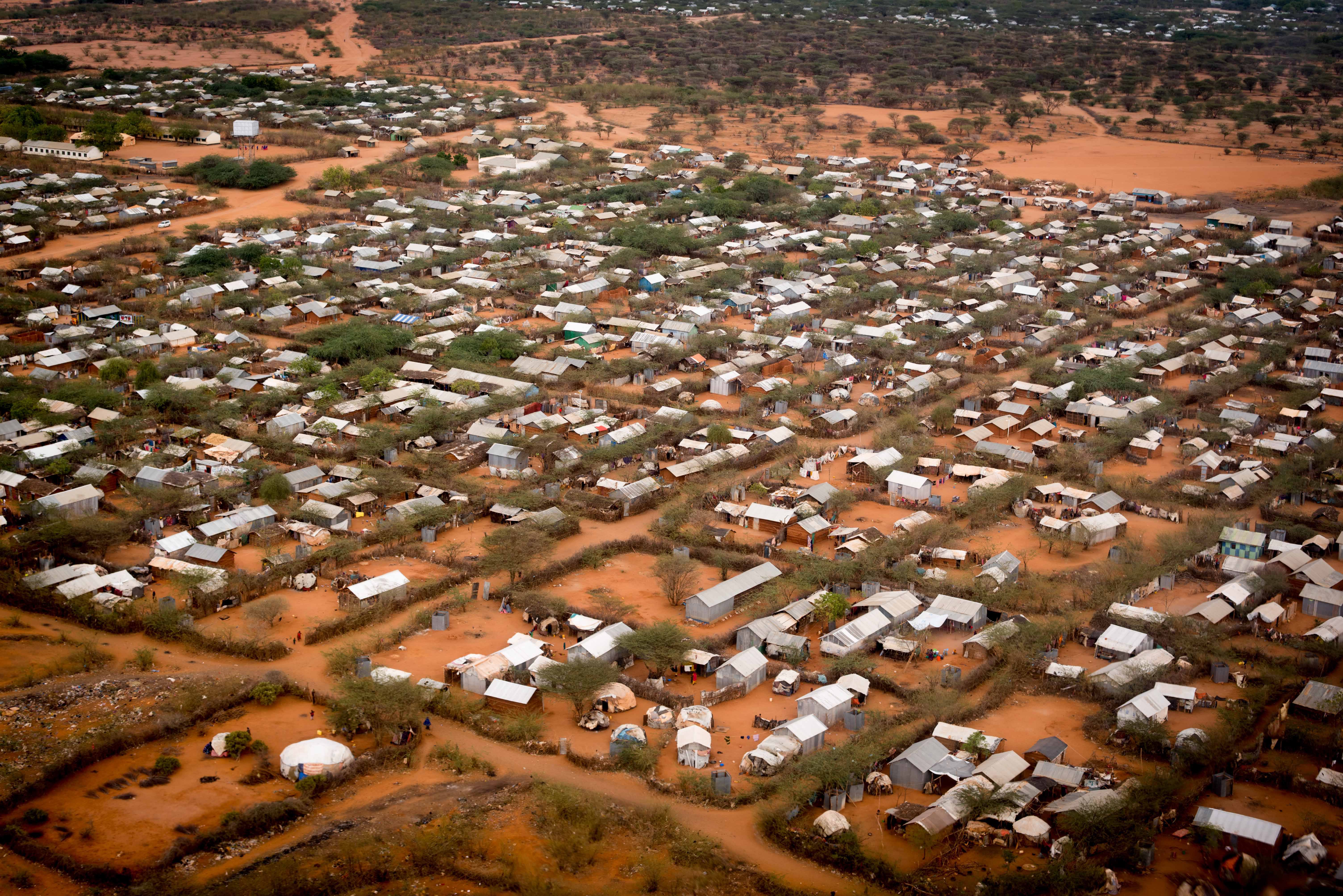 Vluchtelingenkamp vanuit helikopterzicht