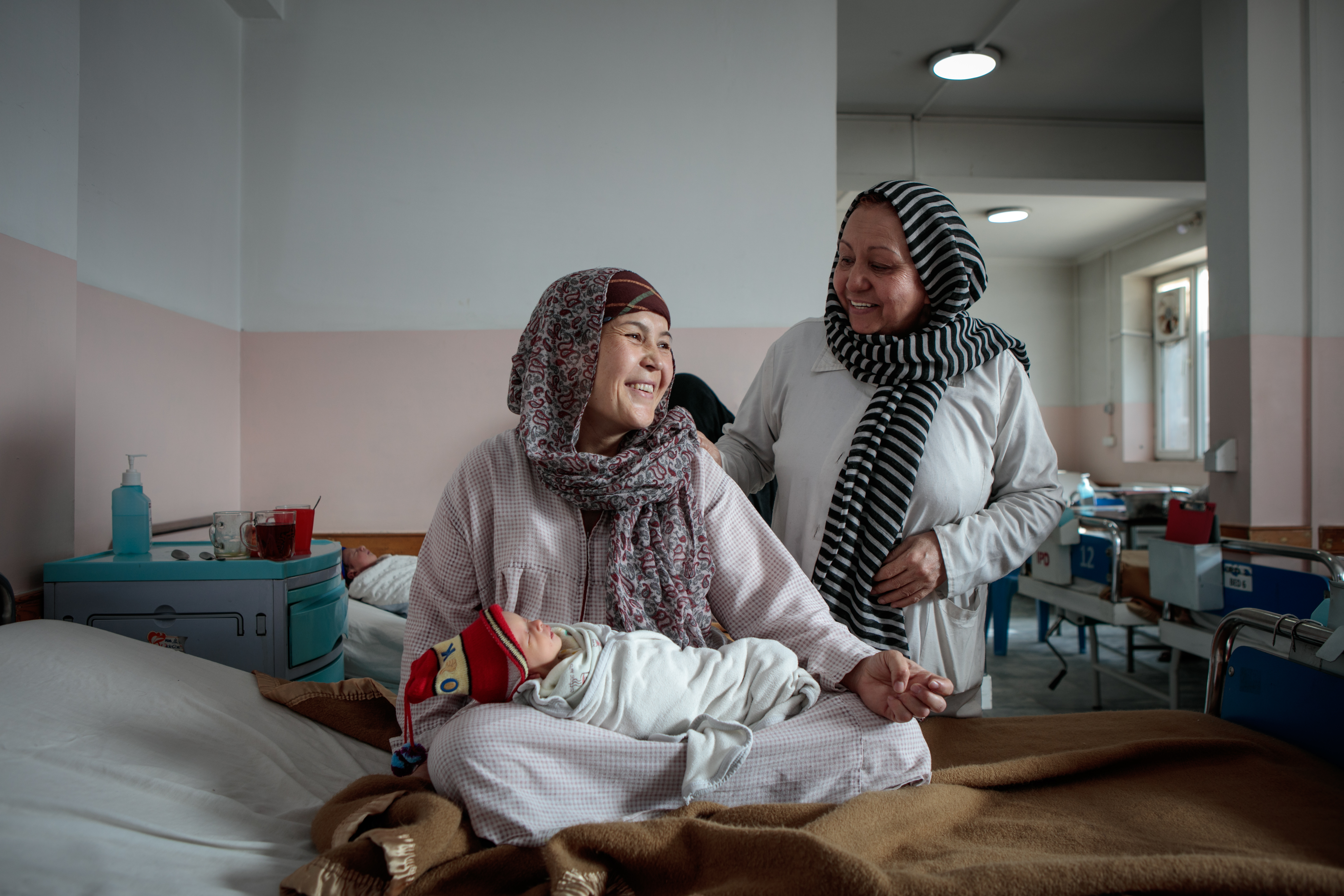 afghanistan maternité