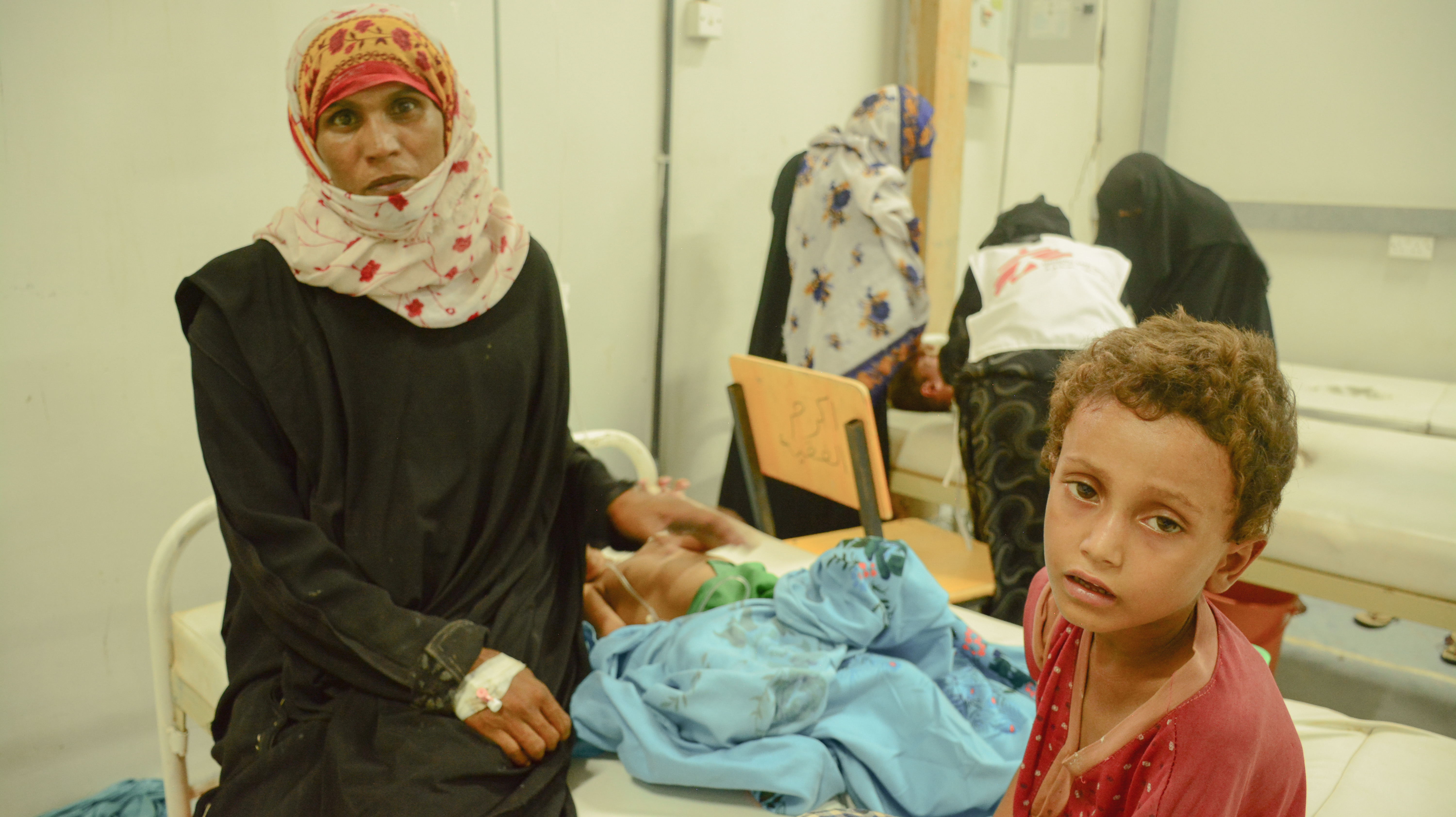une maman et son enfant au Yémen