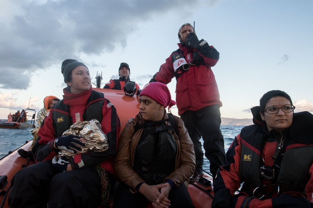 Opération conjointe de MSF et Greenpeace. Lesbos, 2015. © Borja Ruiz/MSF