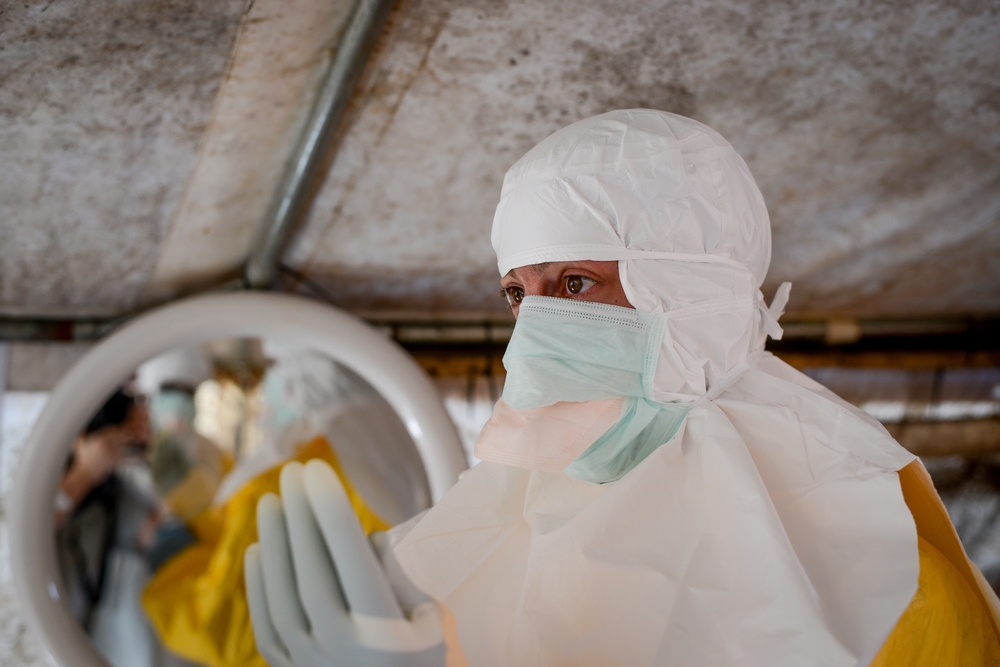 4000 collaborateurs de MSF travaillent aujourd'hui dans nos 8 cliniques Ebola en Guinée, au Sierra Leone et au Libéria.  © Gabriele François Casini