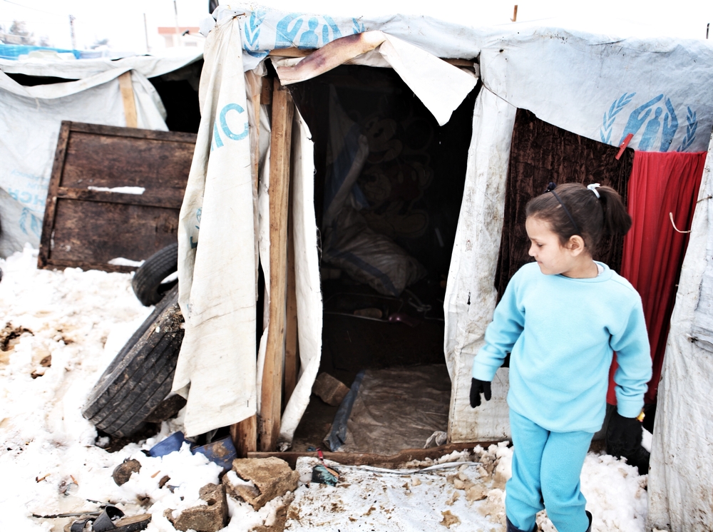 Een gevlucht gezin in hun onderkomen in Libanon. © Ghazal Sotoudeh/MSF