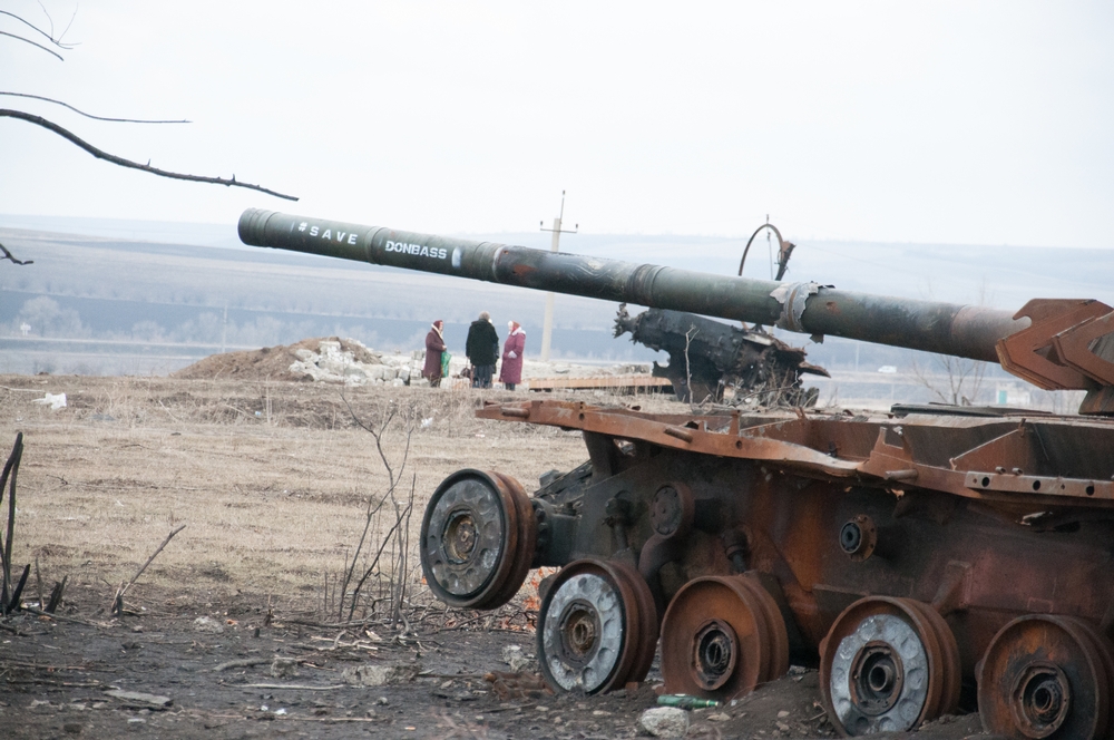 Un tank abandonné dans la région de Louhansk © MSF