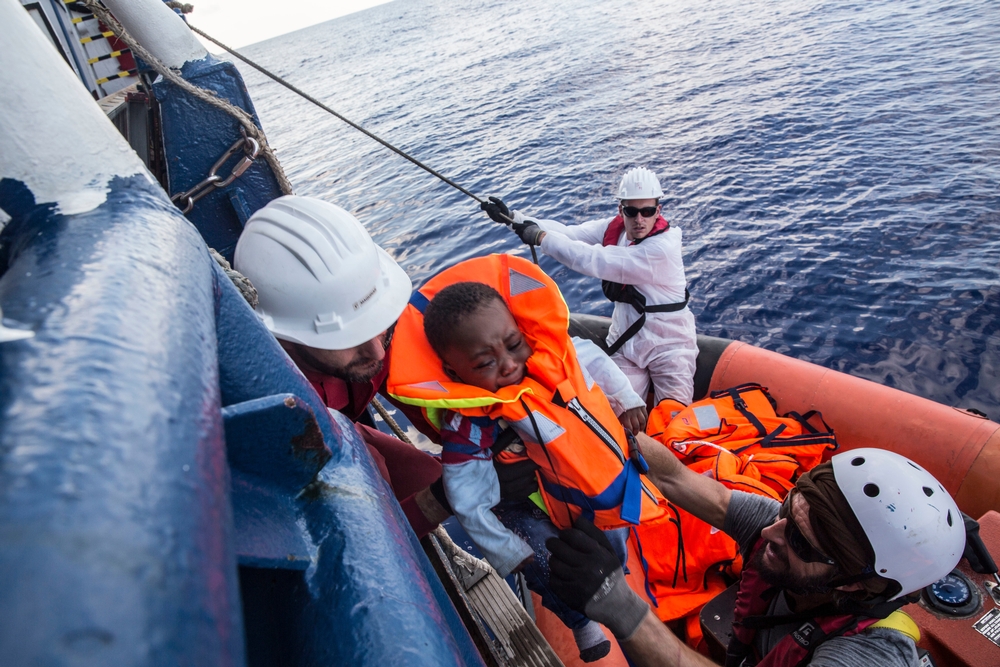 Malgré la fin des opérations de MSF en Méditerranée, l’organisation reste en place pour intervenir dans le cas où l’Union Européenne ne parvient  pas à protéger la vie de milliers de personnes ©Anna Surinyach/MSF