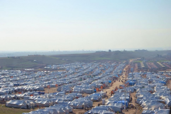 Vele Syriërs die naar Irak zijn gevlucht, leven nu in vluchtelingenkampen in het Koerdische deel van Irak. Artsen Zonder Grenzen werkt onder meer in het Kawargosk kamp in de gouvernement Erbil. © MSF