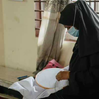 Senu Anara - borduurwerk