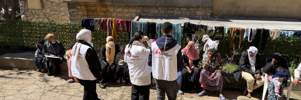 Mobile clinics talking to patients in Ghosta