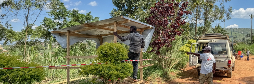 Construction bâtiment pour mettre les vêtements protectifs