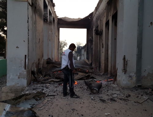 les décombres de l'hôpital de Kunduz après l'attaque du 3 octobre 2015 © MSF. Afghanistan, 2015.