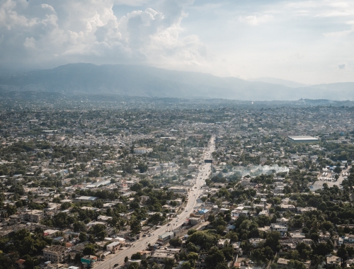 Luchtfoto van Port-Au-Prince. Av Gerard Téodard.