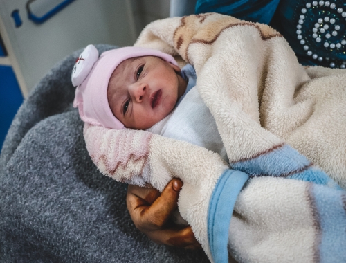 nouveau-né maternité mossoul irak