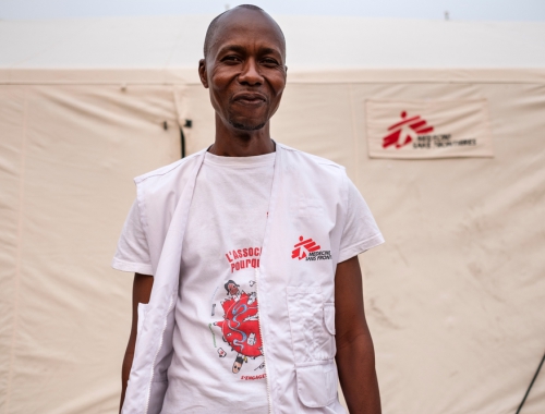 Simon, logisticien pour MSF © Dieter Tielemans. Kinshasa, 2016.