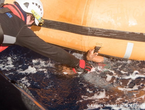 Le 27 janvier dernier, l’Aquarius a secouru 99 personnes en Méditerranée. Un nombre inconnu d'hommes, de femmes et d'enfants sont toujours portés disparus, présumés noyés.