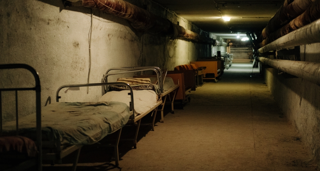 Tunnels waar mensen slapen onder ziekenhuis in Oekraïne.