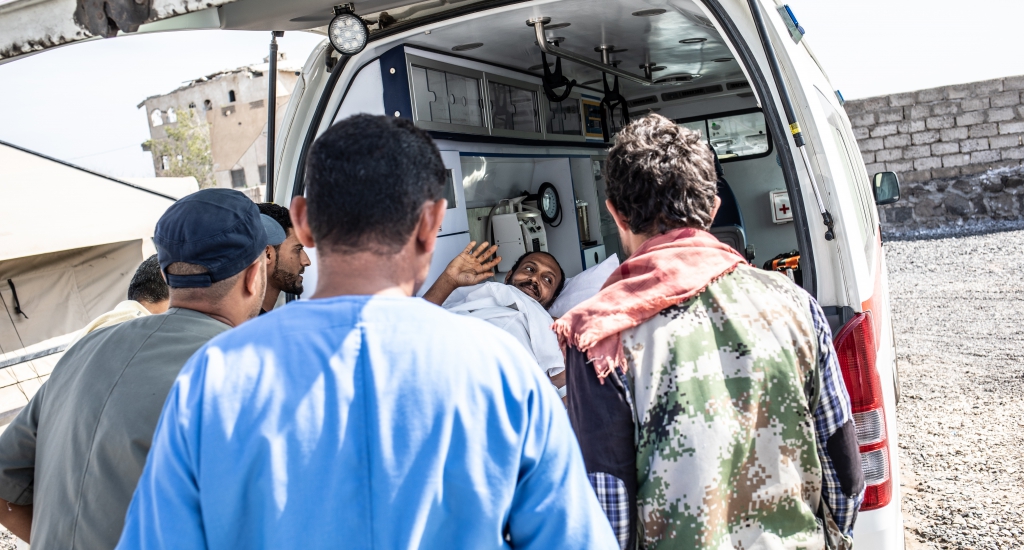 Abdallah lors de son transfert de Mocha à l'hôpital d'Aden. Il a reçu une balle dans la jambe. © Agnes Varraine-Leca, décembre 2018